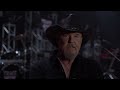 Trace Adkins Remembers Recording His Christmas Album, The King's Gift