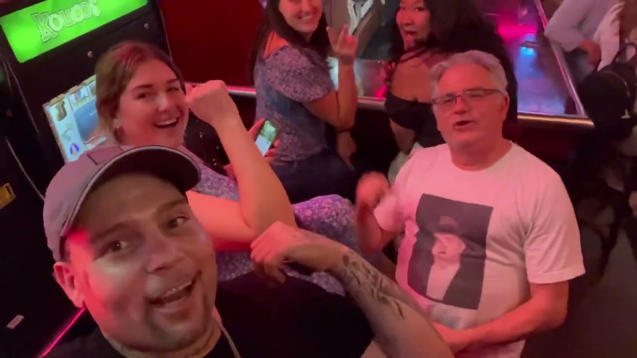 Richards Bar in Chicago with Bill Staxx