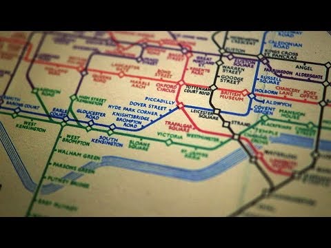 Video: Underklädshow på London Underground gjorde ett stänk