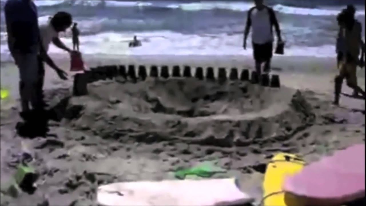 MGTOW Hot girl falls in hole! YouTube