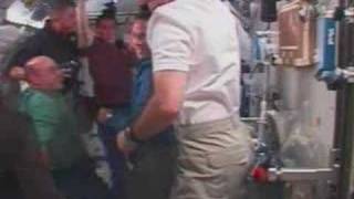 STS-124 - Discovery / ISS CREW HATCH OPENING AND WELCOME CER