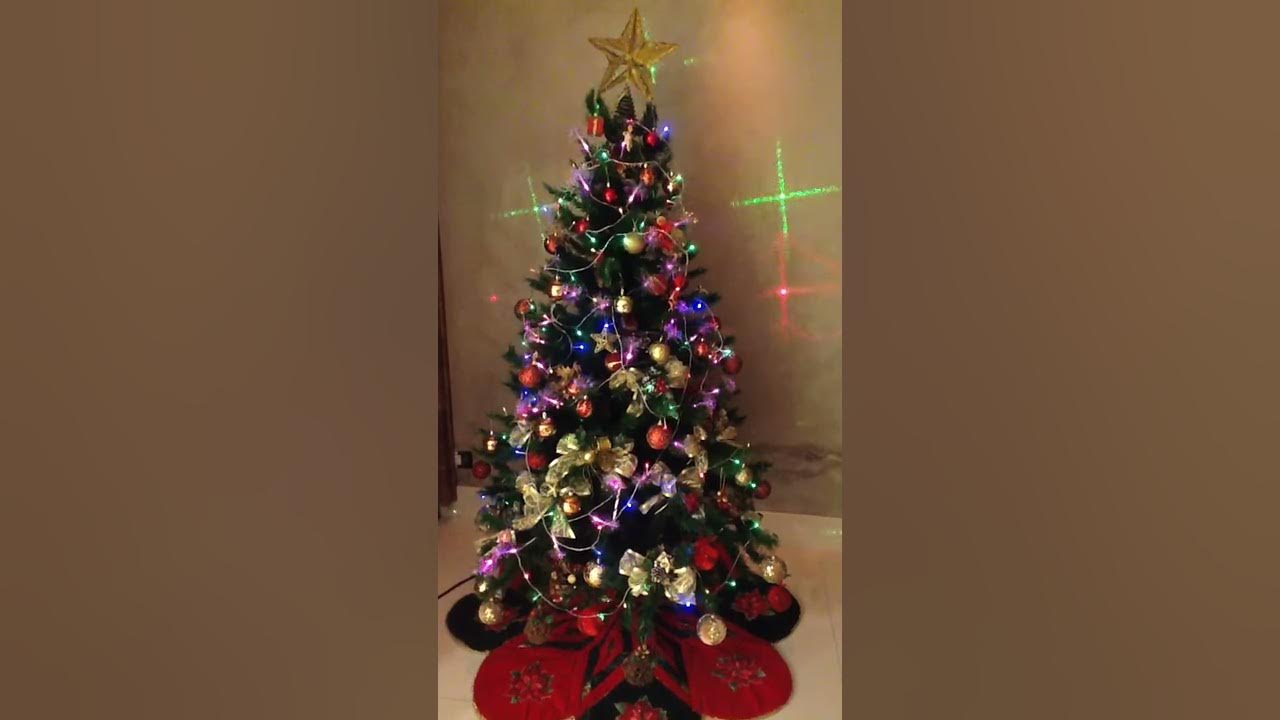 Árvore de Natal com Pisca Pisca Led Colorido - YouTube