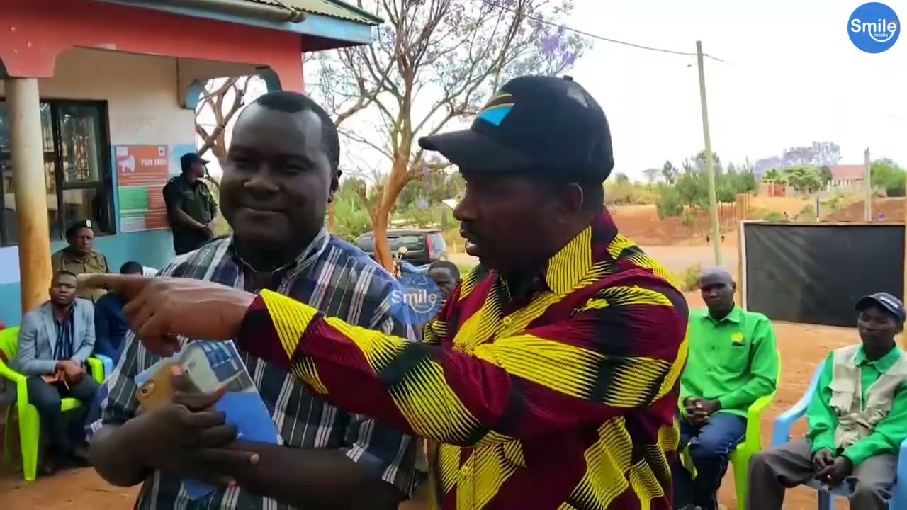 #🔴WATUMISHI TUWE NA LUGHA NZURI KWA WANANCHI📍/KLINIKI YA KUTATUA KERO KATA YA KAMWANGA🔴DC ACHARUKA.