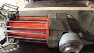 Unboxing the Gravity Gun from NECA
