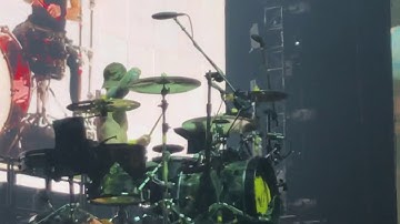 Josh Dun Drum Battle with himself @ Wizink Center Madrid 16.03.2019