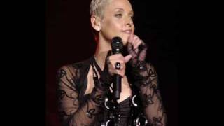 Mariza - &#39;Duas Lágrimas de Orvalho&#39; (Live at Sydney Opera House 2006)