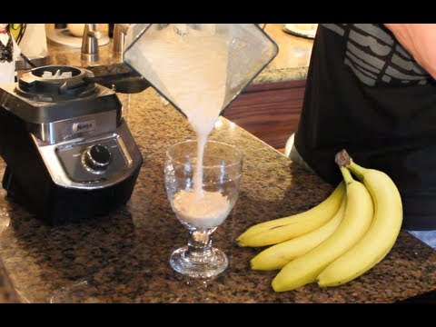 muscle-building-shake:-peanut-butter-banana-protein-shake