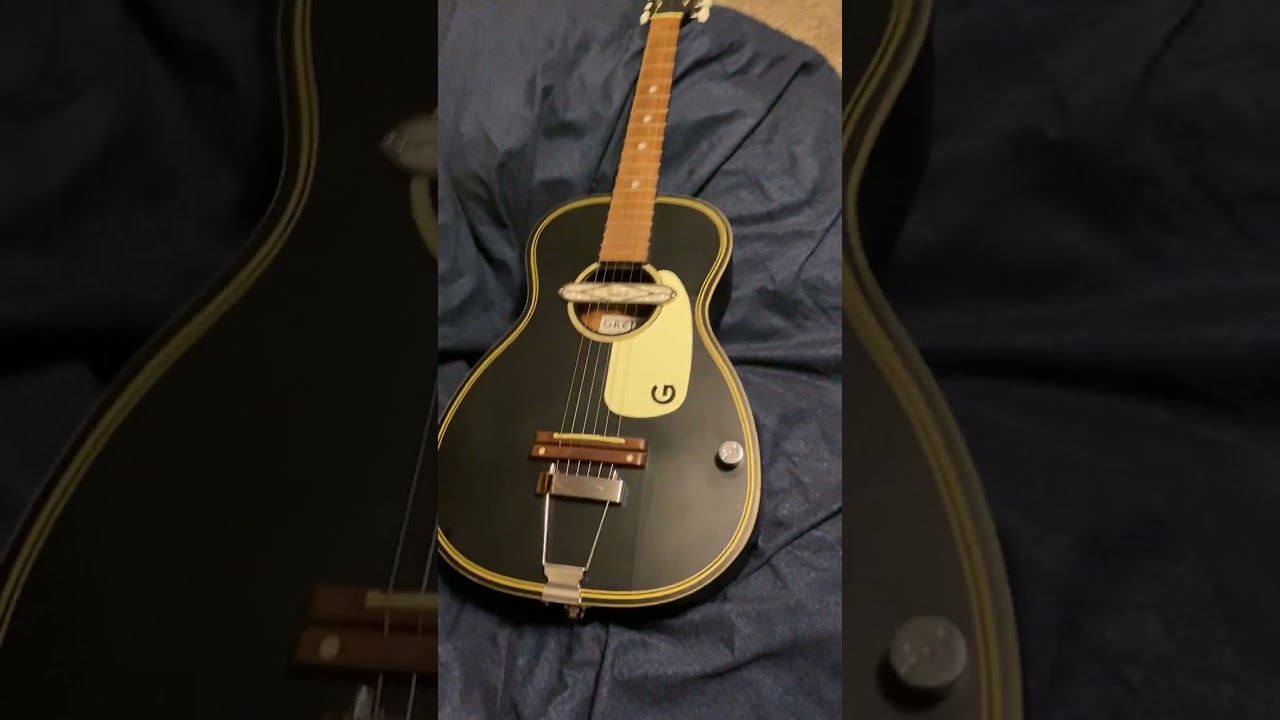 🎸 Ducking Around with My Gear, Episode 5 | Gretsch Gin Ricky ✨