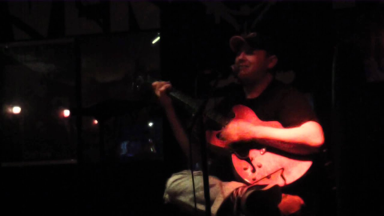 Even Flow Open Mic  @ Even Flow Bar and Grill Bay Shore NY