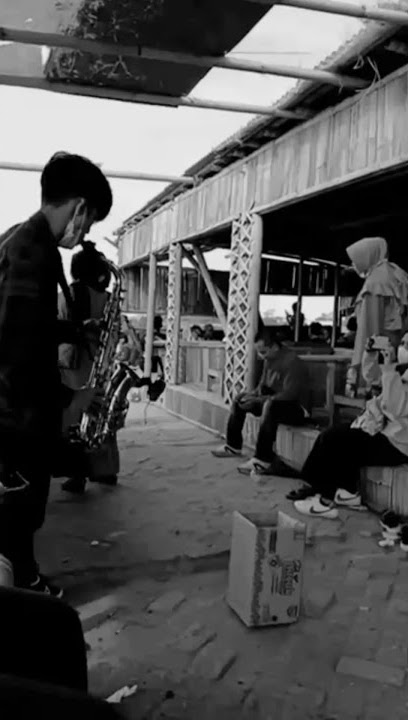 Terguncang - yunita ababil // Cover saxophone by pranawijaya #Shorts