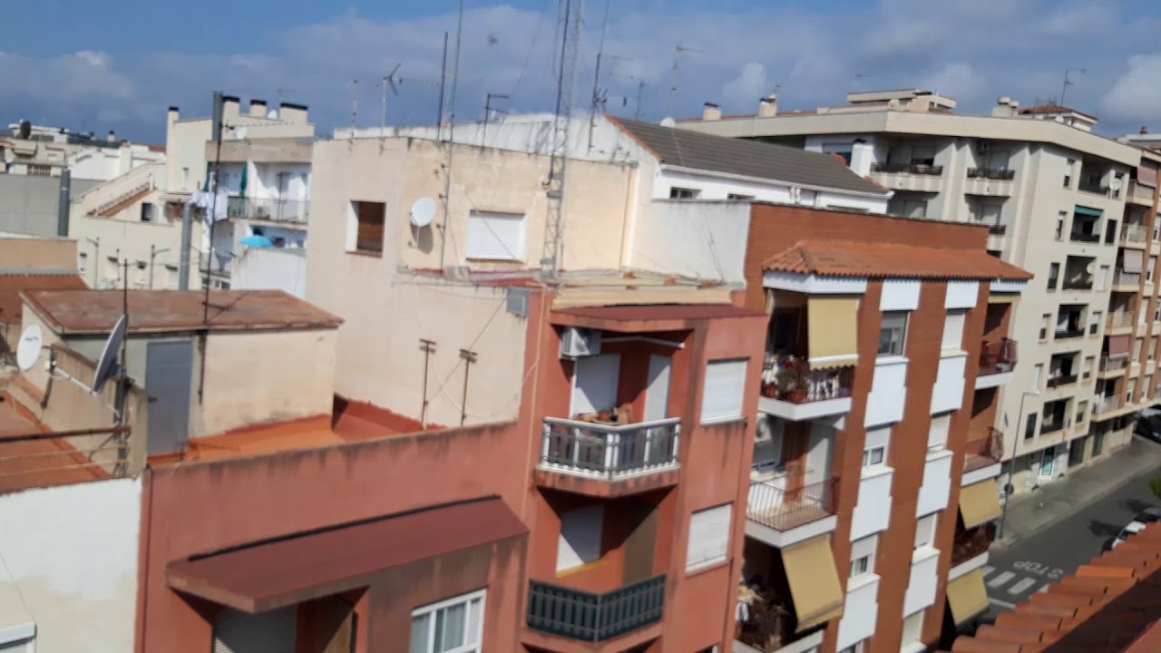 Yards in Juan Sebastián Elcano 22, Spain camera iphone 8 plus apk