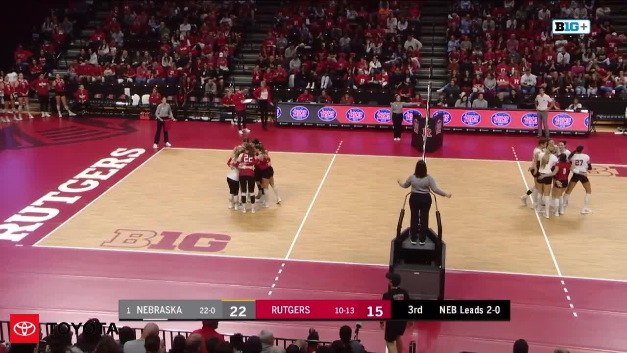 Huskers Sweep Scarlet Knights to advance to 230 Nebraska Volleyball