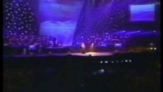 Erika alcocer 2º lugar en el festival mundial de la canción.