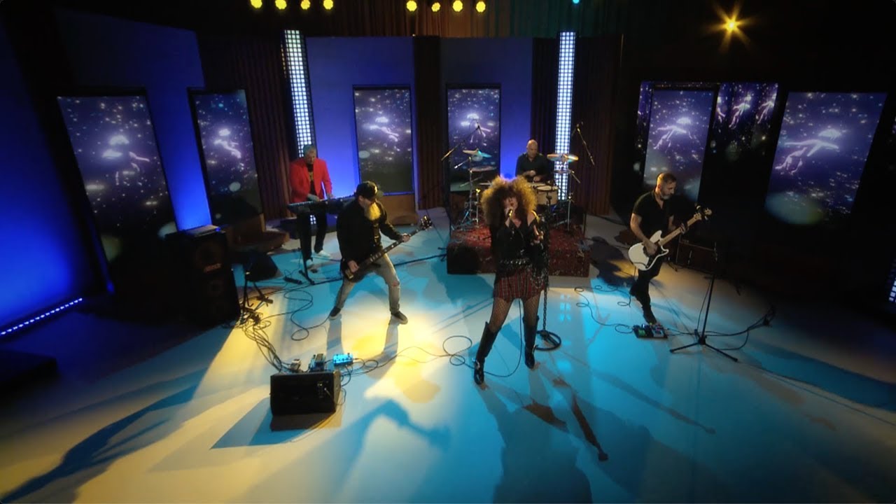 Blind & Laura Prits - Astronaut