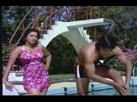 Vinod Khanna Swimsuit Scene in "Maha Badmaash"