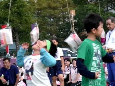 市民運動会　パン食い競争