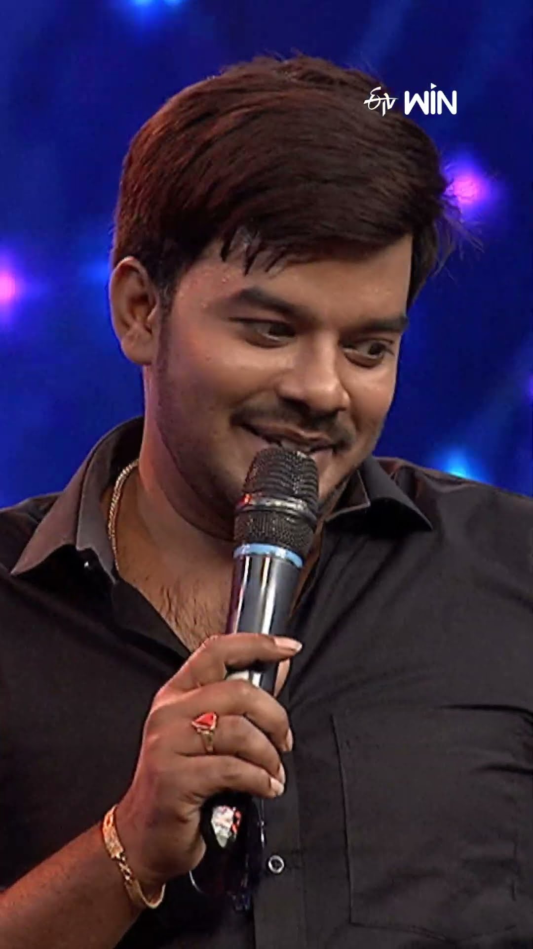 #shorts - ఇంత పొగిడాడంటే ఏదో ఫిట్టింగ్ పెట్టడానికే వచ్చాడు..! #dheejodi #sudheer #comedy