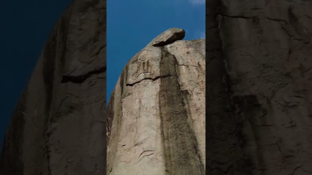 This Stone Literally Crys ~~