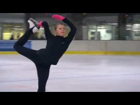 Video: Was Ist Eine Dreifache Zehenschleife Im Eiskunstlauf?