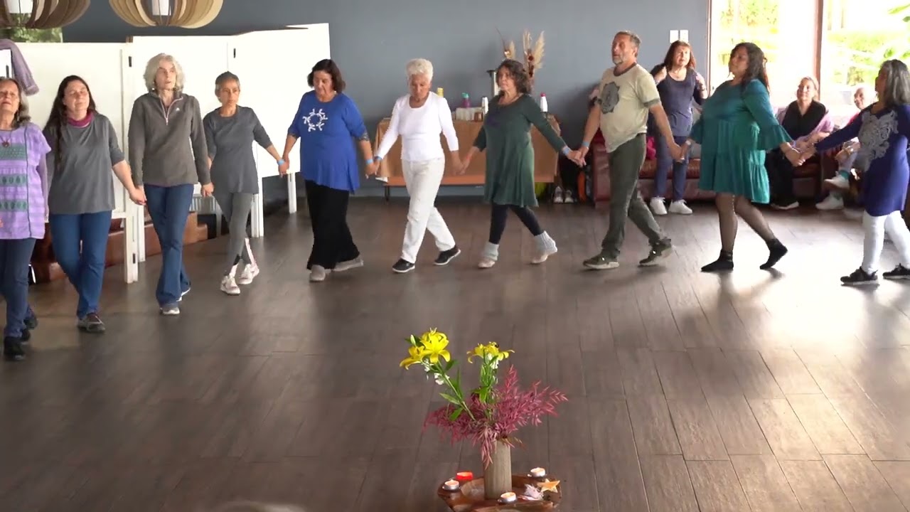 Nuevo amanecer, Danza Circular