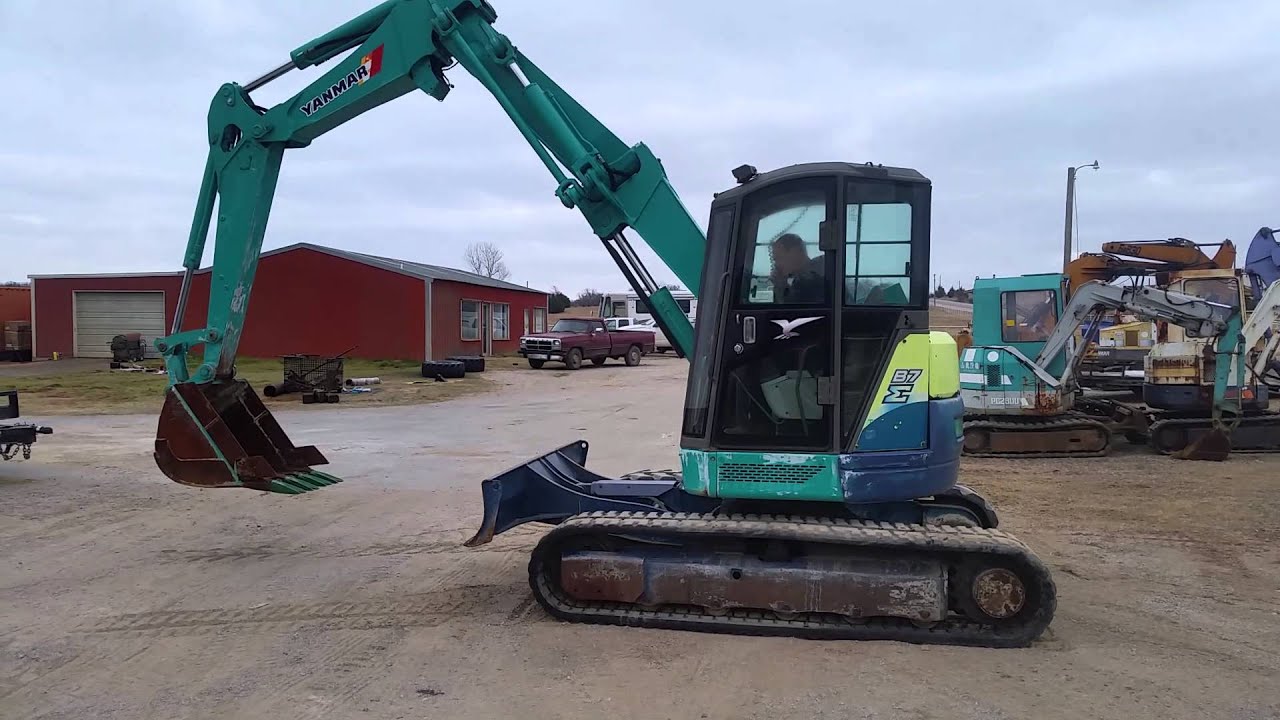 экскаватор в приморье