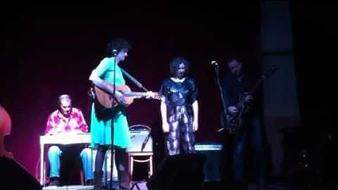 Alison ferrier - best behaviour