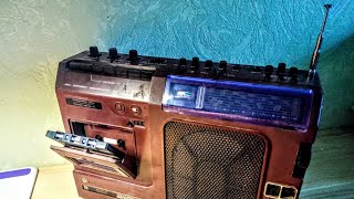 видео: Ремонт магнитолы Аэлита 102, замена конденсаторов, перестройка на ФМ, обслуживание лентопротяга. картинка: Ремонт магнитолы Аэлита 102, замена конденсаторов, перестройка на ФМ, обслуживание лентопротяга.