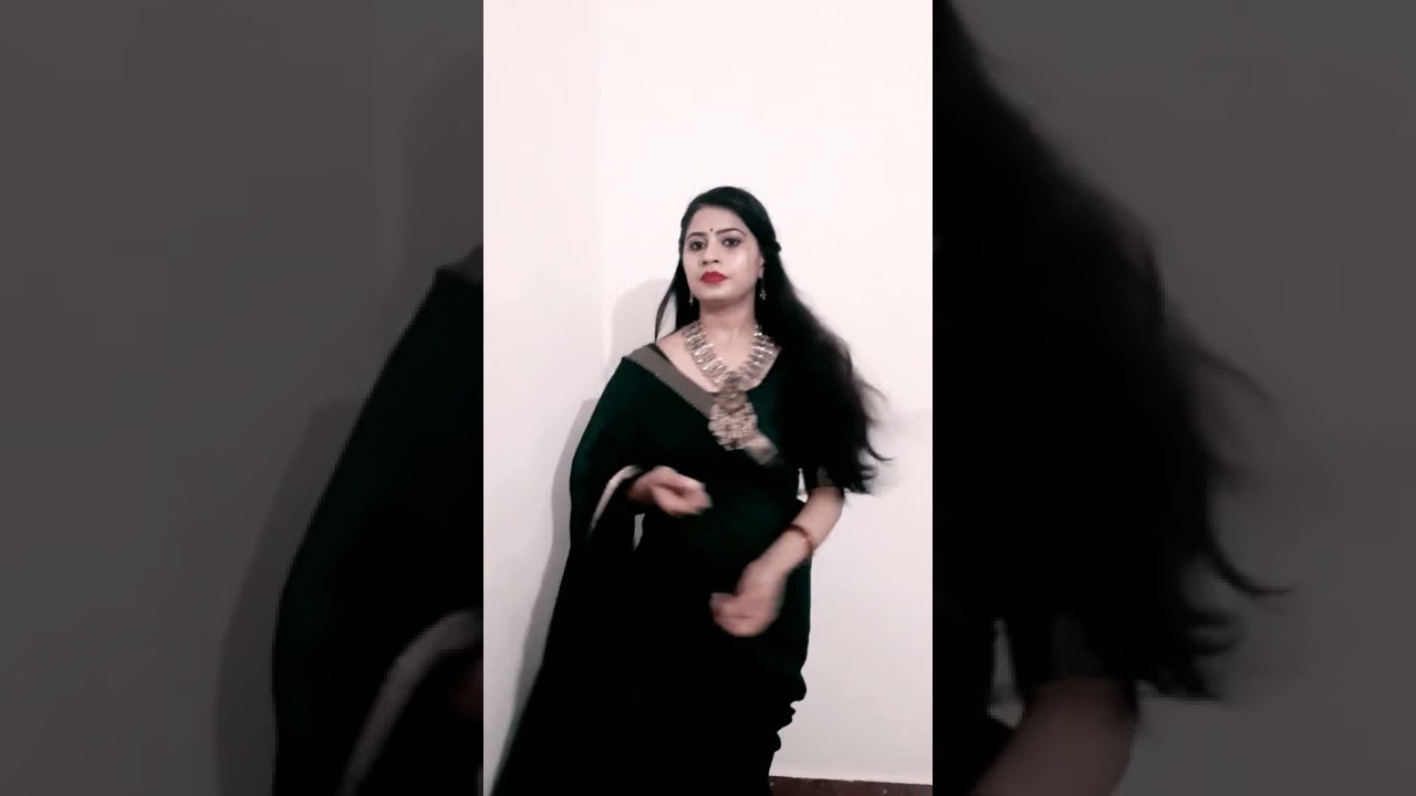 Download Saree And Look By Pandey Anamika #ShortsVideo