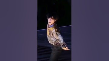 teahyung looking at dance 💫🔥