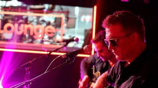 Video thumbnail of "Queens Of The Stone Age - The Vampyre Of Time And Memory (BBC 6 Music Session 2013)"