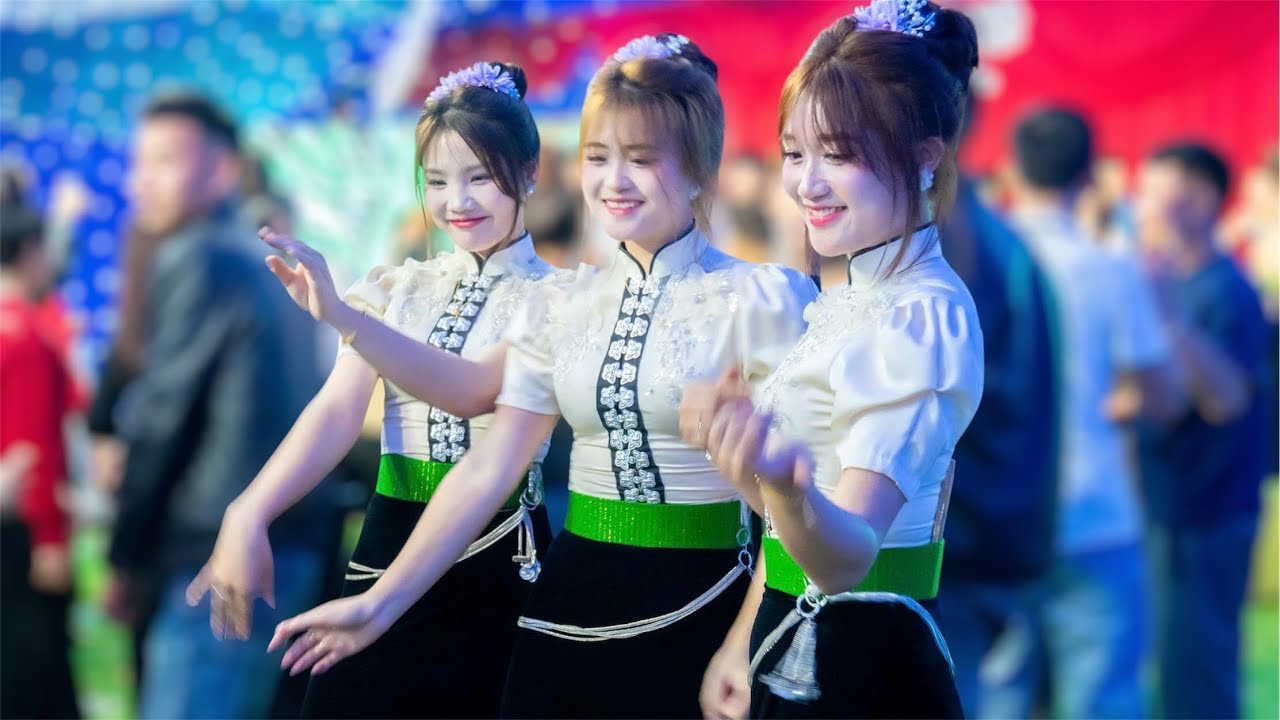 NHẠC SÀN TÂY BẮC NHẢY TẾT 2026 QUÁ TUYỆT QUẨY CÙNG NHÓM MÚA BAN MAI - TÂN GIA KHÁNH LÂN & LƯỜNG NGỌC