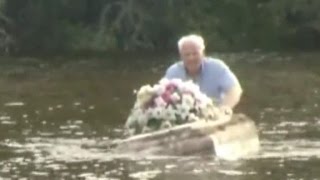 Pastor rescues the dead in South Carolina flood