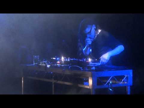Skrillex - Cinema (Remix) Live @ Villa Nightclub In Perth, Australia 2012