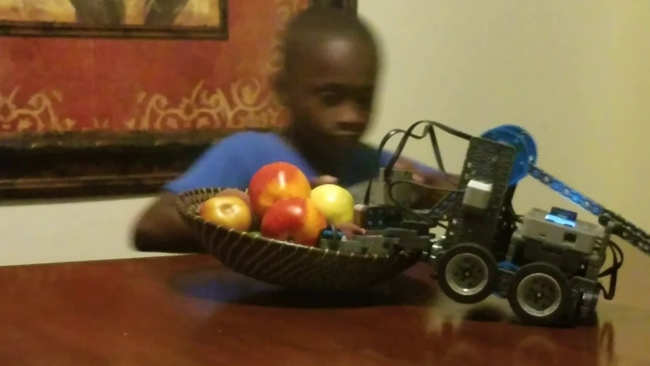 Vex IQ Clawbot - YouTube