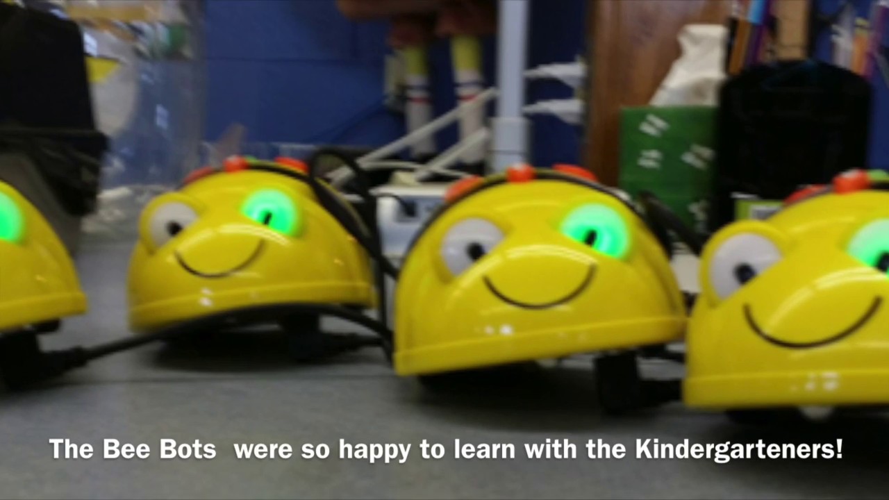 Kindegarten meets the Bee Bots! - YouTube