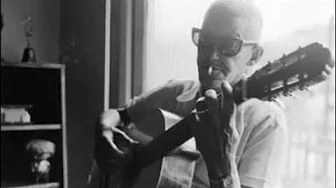 Preciso me encontrar (Need to find myself) - Cartola (english subtitles) Preciso me encontrar (Need to find myself) - Cartola (english subtitles)