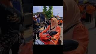 Ga Mau Jalan Maunya Digoyang Viral