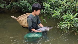 techniques for trapping fish, orphaned boys trapping huge catfish, sold orphan boy khai