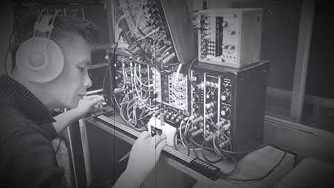 Doepfer+MU Ribbon Trautonium: Dominant 7 and Major 7 Chords