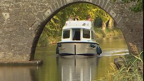 Was braucht man um ein Hausboot zu fahren?