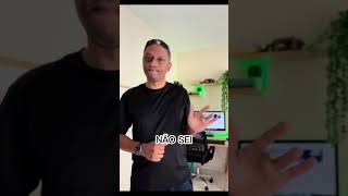 Aprenda Sinais da Libras com a mesma configuração de mão.