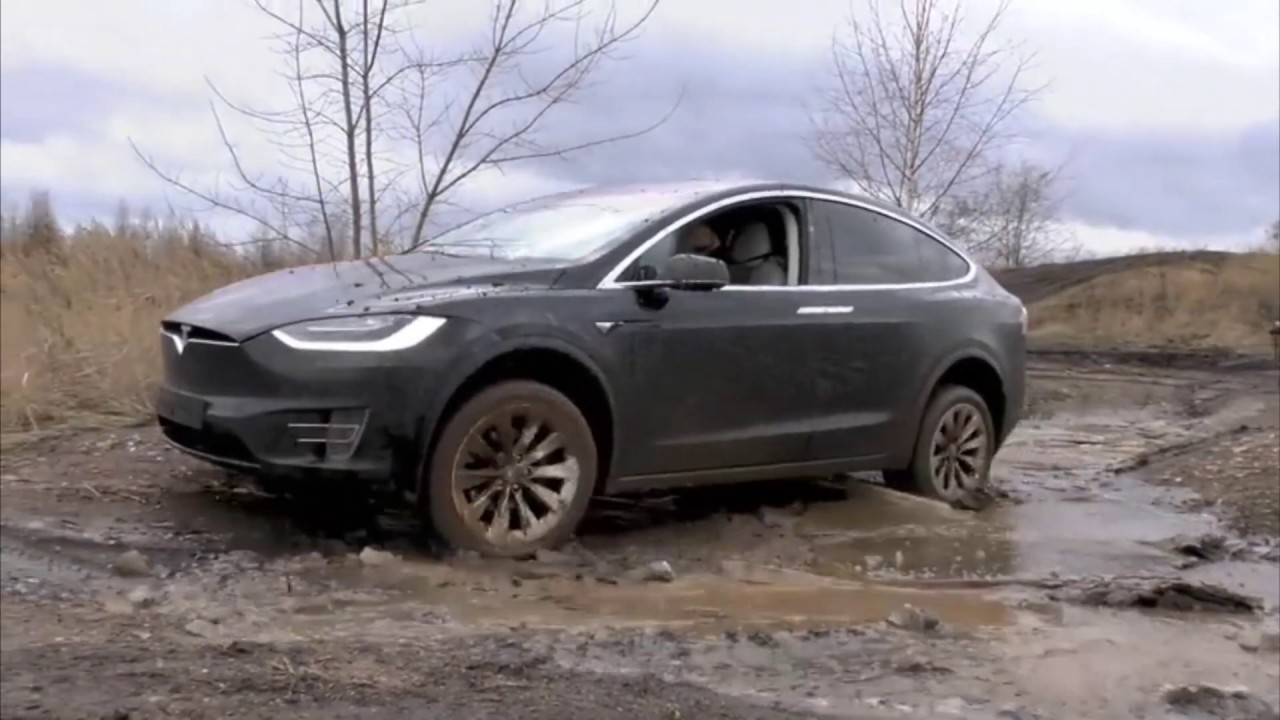 Tesla сколько может проехать