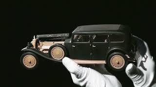 Model Bugatti Type 41 Royale Limousine Park-Ward 1933 (Scale 1:24)