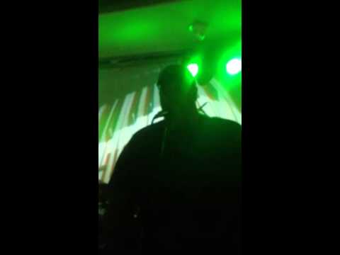 Suspect - "Dilemma" Live @ High Out Bursa [2014]