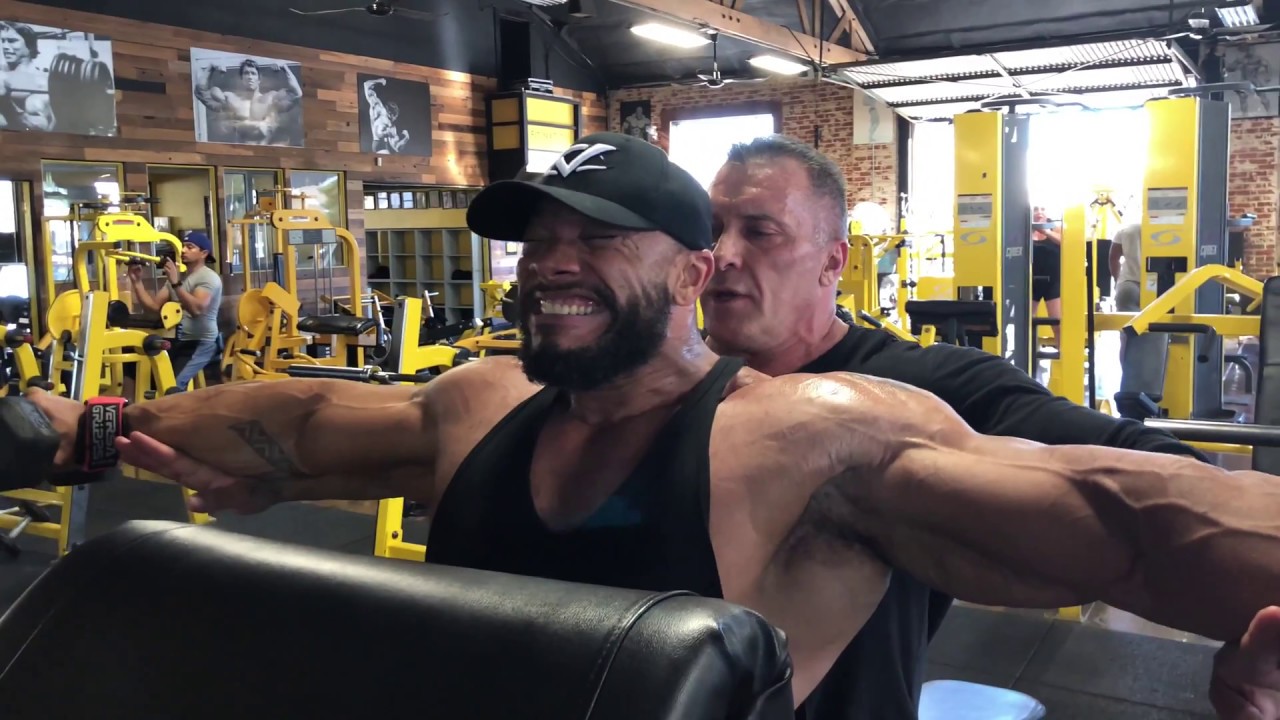 milos sarcev pre workout Giant set for DELTS