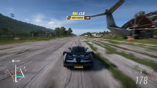 Forza Horizon 5 McLaren Senna jump