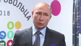 Путин объяснил, почему не отвечает на звонки Порошенко