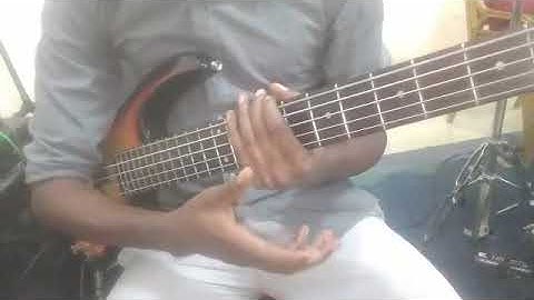 Secrets on how to create licks,movements and passing Note on Bass