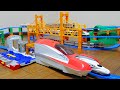 Plarail Large Iron Bridge &amp; Komachi Shinkansen Transformation Station