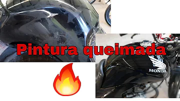 Como recuperar o verniz do tanque da moto?